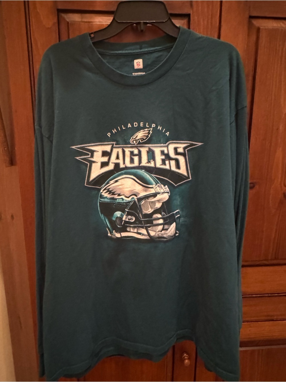 NFL VP Imagewear XXL Philadelphia Eagles Teal Long-Sleeve Graphic Teeshirt NWOT